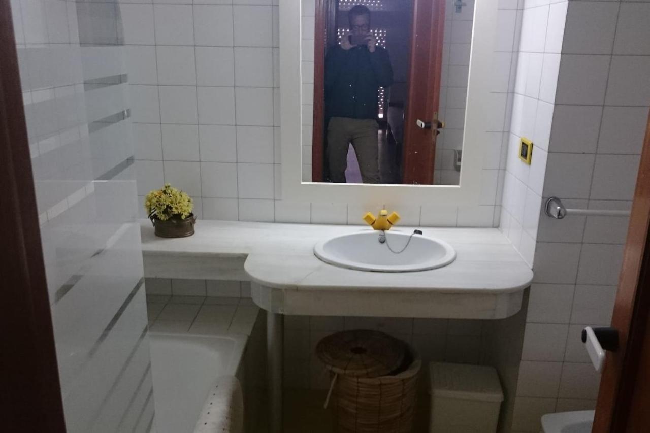 Appartamento se alquila piso céntrico en Sanxenxo c/garaje Esterno foto